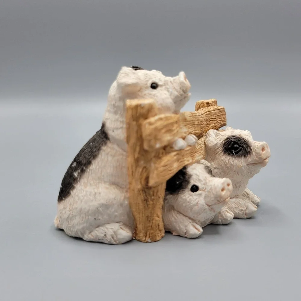 Three Little Pigs In Fence Figurine Farm House Shelf Decor Resin